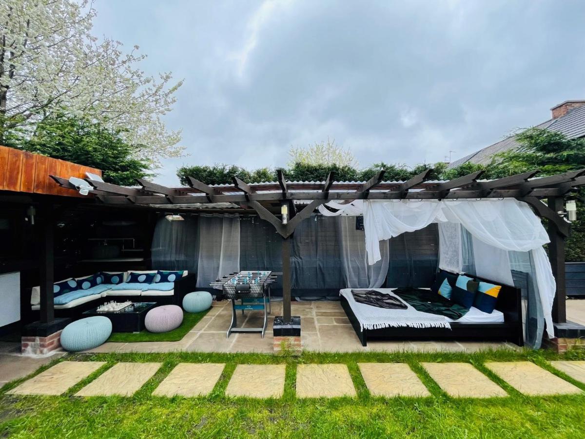 Tropical Style House Near Newcastle City Centre Exterior photo